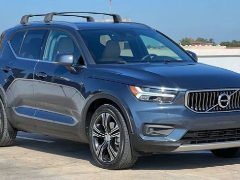 Used 2019 Volvo XC40 T5 Inscription image 5
