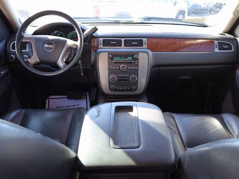 Used 2014 GMC Sierra 3500 SLT w/ SLT Convenience Package AWD/4WD image 19