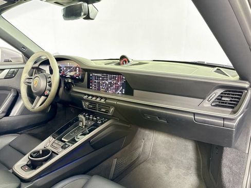 Certified 2025 Porsche 911 Carrera RWD image 17