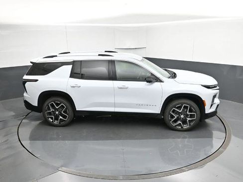 New 2026 Chevrolet Traverse High Country w/ LPO, Floor Liner Package image 22