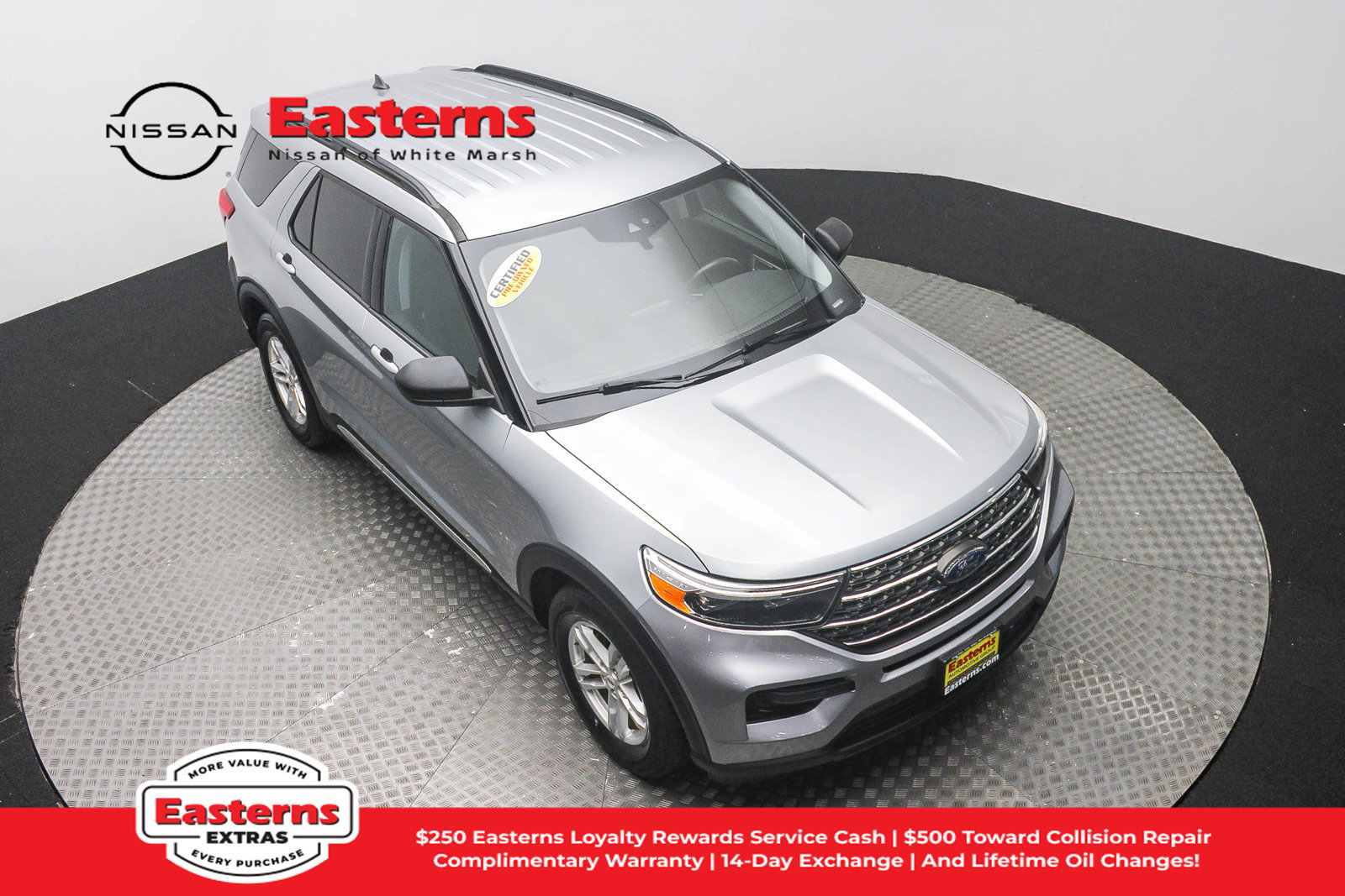 Used 2023 Ford Explorer XLT RWD image 3