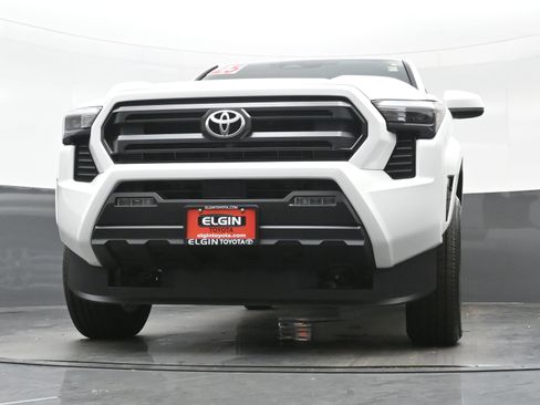 Used 2025 Toyota Tacoma SR5 image 27