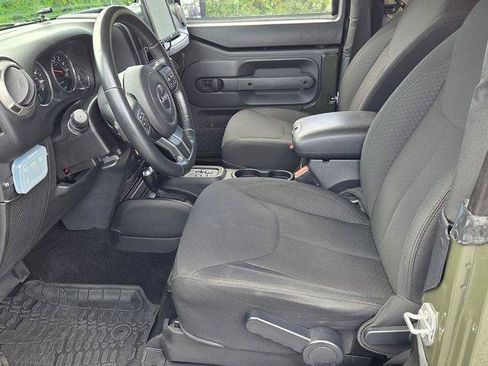 Used 2015 Jeep Wrangler Sport AWD/4WD image 12