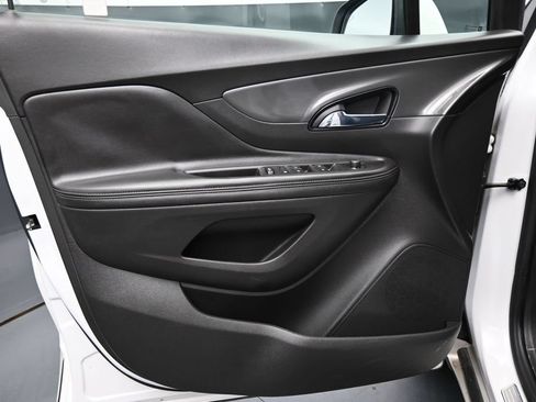 Used 2019 Buick Encore Preferred w/ Safety Package FWD image 10