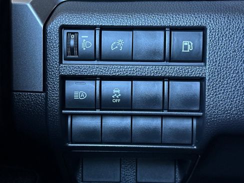 Certified 2025 Toyota 4Runner SR5 image 33