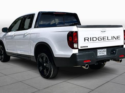 Used 2025 Honda Ridgeline Black Edition image 12