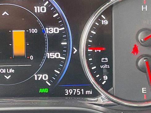 Used 2023 GMC Acadia AT4 w/ Technology Package image 12