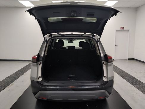 Used 2021 Nissan Rogue SV AWD/4WD image 29