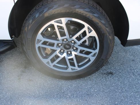 Certified 2025 Ford Expedition Max Active AWD/4WD image 11
