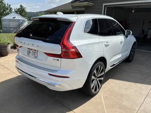 Used 2023 Volvo XC60 B5 Ultimate w/ Climate Package AWD/4WD image 4