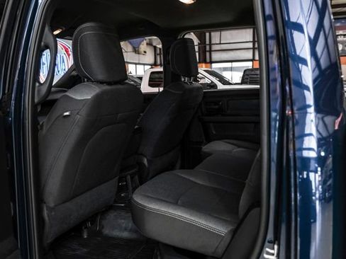 Used 2024 RAM 2500 Tradesman w/ Chrome Appearance Group image 27