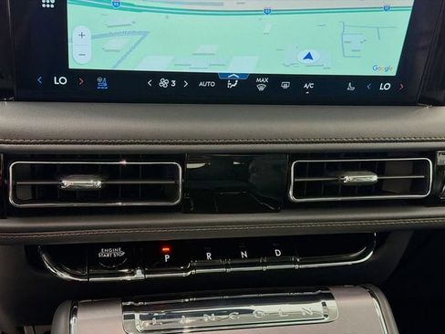 New 2026 Lincoln Aviator 2WD image 16