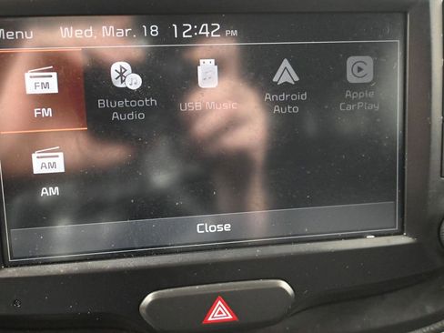 Certified 2025 Kia Soul LX w/ LX Technology Package image 19