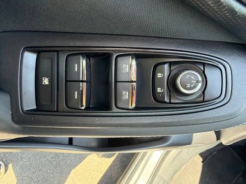 Used 2019 Subaru Forester Premium AWD/4WD image 26