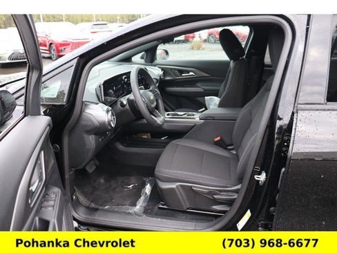 New 2026 Chevrolet Equinox EV LT image 22