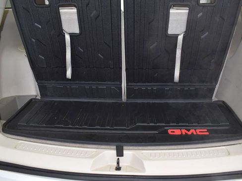 Used 2021 GMC Acadia Denali w/ Denali Technology Package image 20