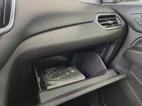 Used 2024 Chevrolet Equinox LT image 19