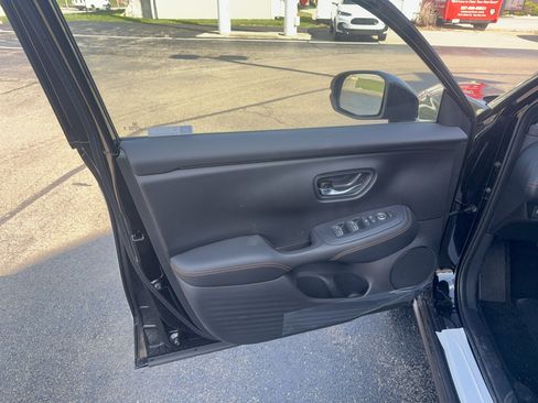 New 2026 Honda HR-V Sport image 12