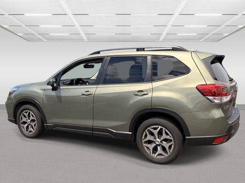 Used 2021 Subaru Forester Premium w/ Popular Package #1 AWD/4WD image 3