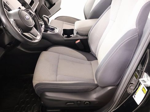 Used 2023 Subaru Outback Premium image 11