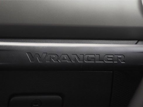 Used 2023 Jeep Wrangler Sport S image 14