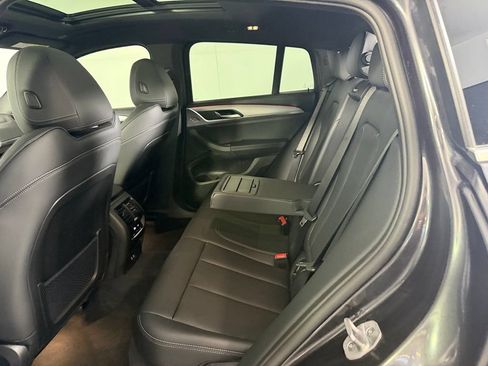 Used 2025 BMW X4 xDrive30i AWD/4WD image 27