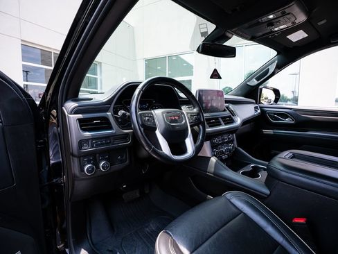 Used 2021 GMC Yukon SLT AWD/4WD image 30