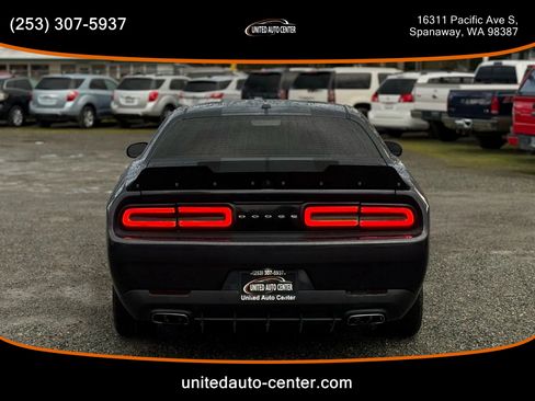 Used 2017 Dodge Challenger SXT w/ Blacktop Package image 5