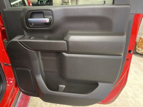 Used 2021 Chevrolet Silverado 2500 LT w/ Convenience Package image 14