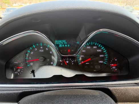 Used 2013 Chevrolet Traverse LT image 28
