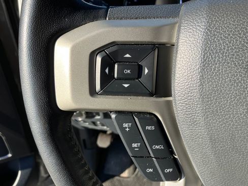 Certified 2022 Ford F250 Lariat w/ Lariat Ultimate Package image 17