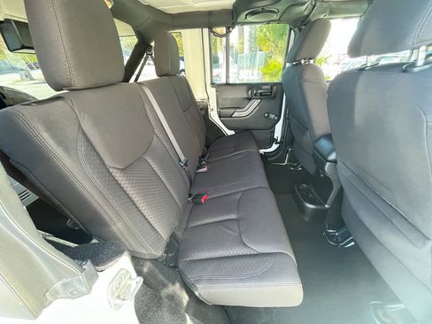 Used 2013 Jeep Wrangler Unlimited Sport w/ Connectivity Group image 13