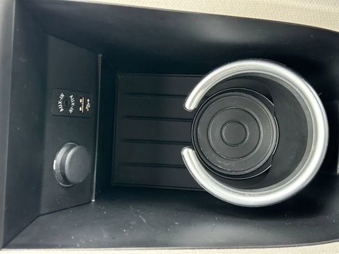 Used 2014 BMW i3 w/ Range Extender RWD image 28