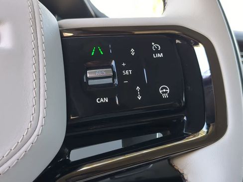 Used 2023 Land Rover Range Rover Sport SE Dynamic image 26