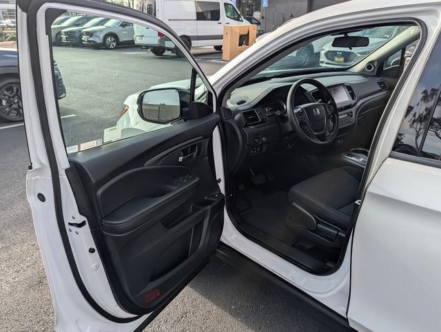 Used 2023 Honda Ridgeline Sport image 31