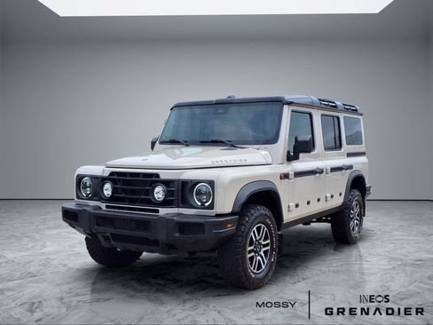 Used 2025 INEOS Grenadier AWD/4WD image 4