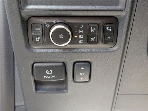 Used 2025 Ford F150 Lariat w/ Equipment Group 501A Mid AWD/4WD image 17