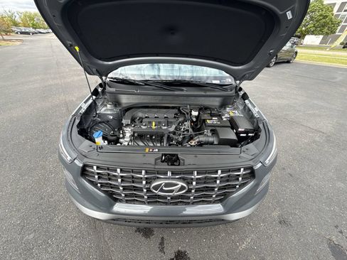 Used 2026 Hyundai Venue SEL FWD image 28