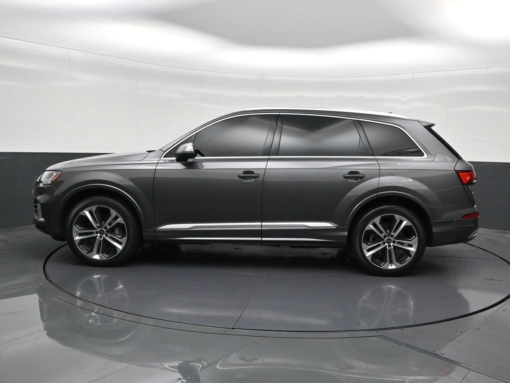 Used 2023 Audi Q7 3.0T Premium Plus w/ Premium Plus Package AWD/4WD image 2