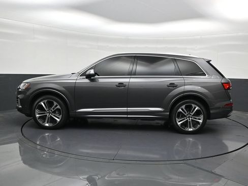 Used 2023 Audi Q7 3.0T Premium Plus w/ Premium Plus Package AWD/4WD image 2