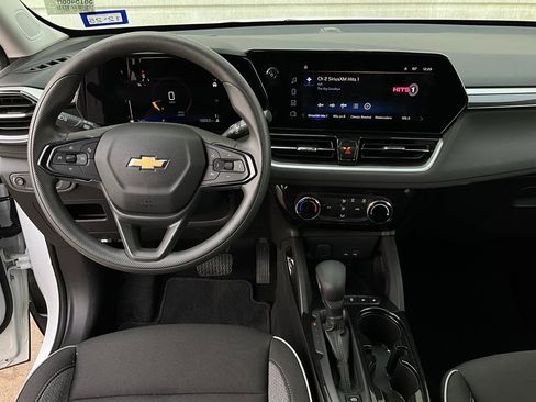 Used 2025 Chevrolet TrailBlazer LT image 13