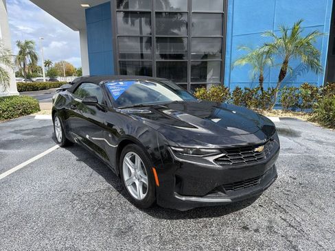Used 2023 Chevrolet Camaro LT RWD image 2