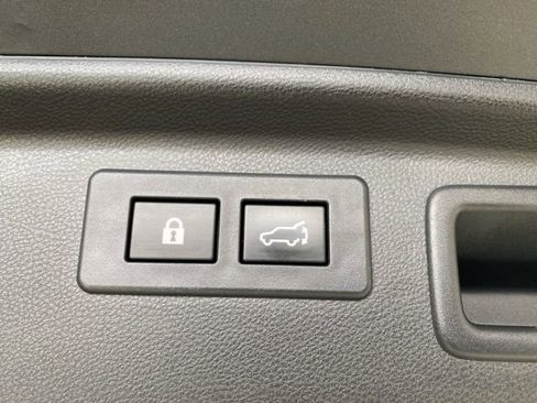 Certified 2023 Subaru Forester Premium image 8