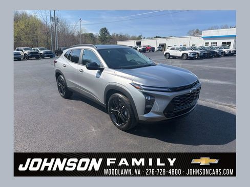 New 2026 Chevrolet Trax ACTIV image 1