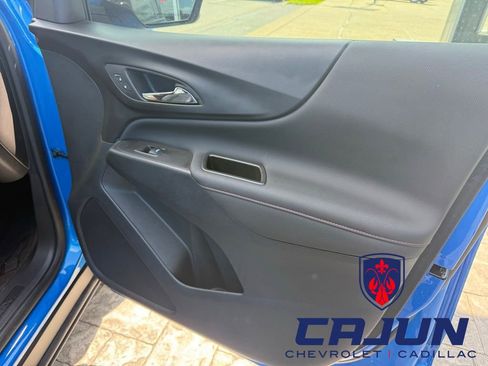 Used 2024 Chevrolet Equinox RS FWD image 29