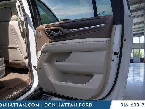 Used 2024 GMC Yukon XL Denali AWD/4WD image 26