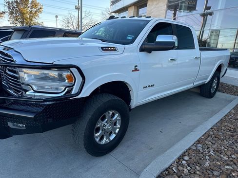 Used 2022 RAM 3500 Laramie image 18