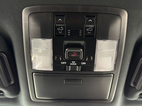 Used 2022 Lexus GX 460 Premium image 36