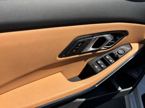 Certified 2025 BMW 330i Sedan image 14