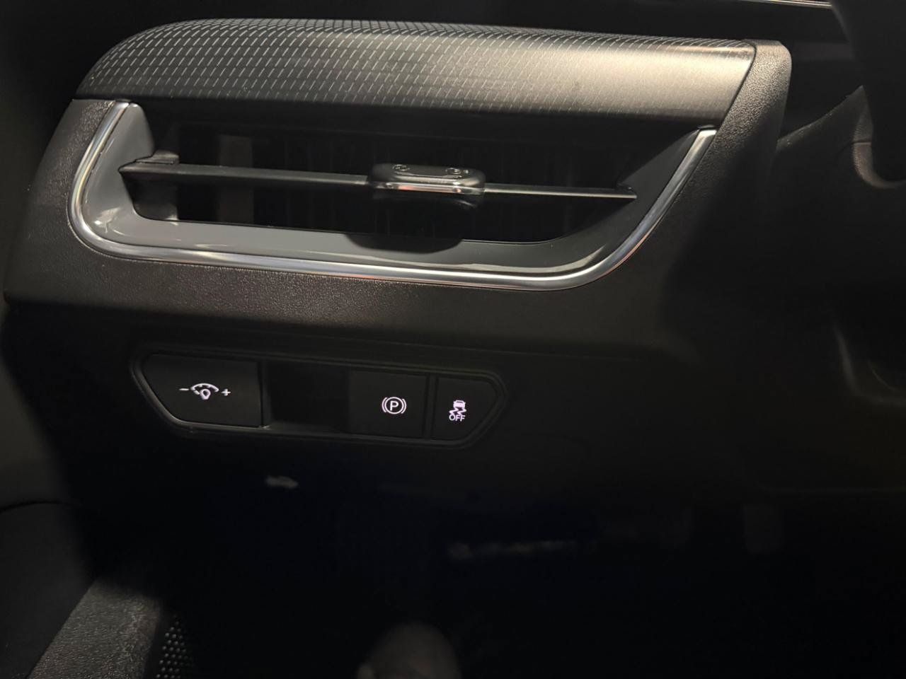 Used 2025 Kia K4 GT-Line w/ GT-Line Premium Package FWD image 34